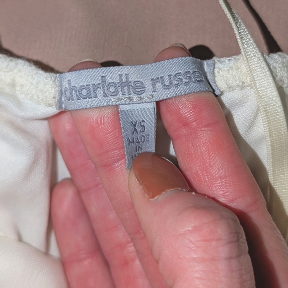 Lace Crop Top! - Picture 4 of 4